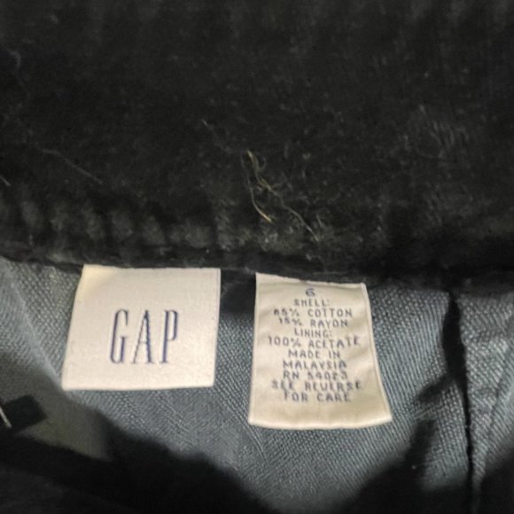 Vintage GAP Black Velvet Button-Front Mini Skirt - Women's 6 - Chic and Timeless - Picture 2 of 4